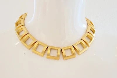 Vintage Modeschmuck Helena Rubinstein | LOOP Marketplace