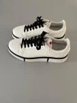 V Design Sneakers