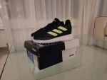 Neue Adidas Sneakers
