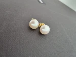 Süsswasserperlen mit Goldstecker