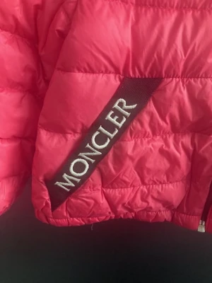 Moncler Muguet Giubbotto Jacke | LOOP Marketplace