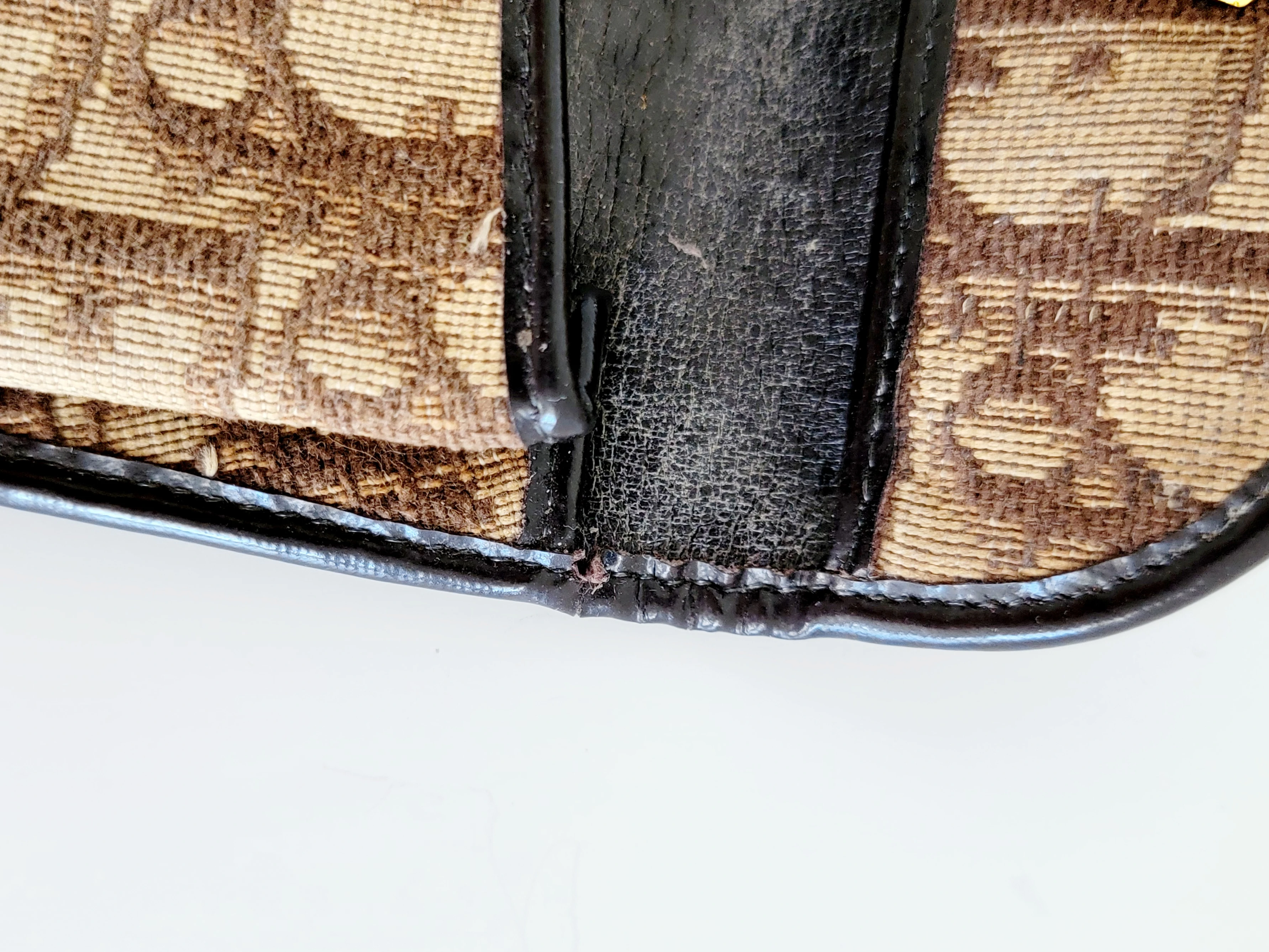 Kleines Vintage Dior Portemonnaie | LOOP-Marktplatz