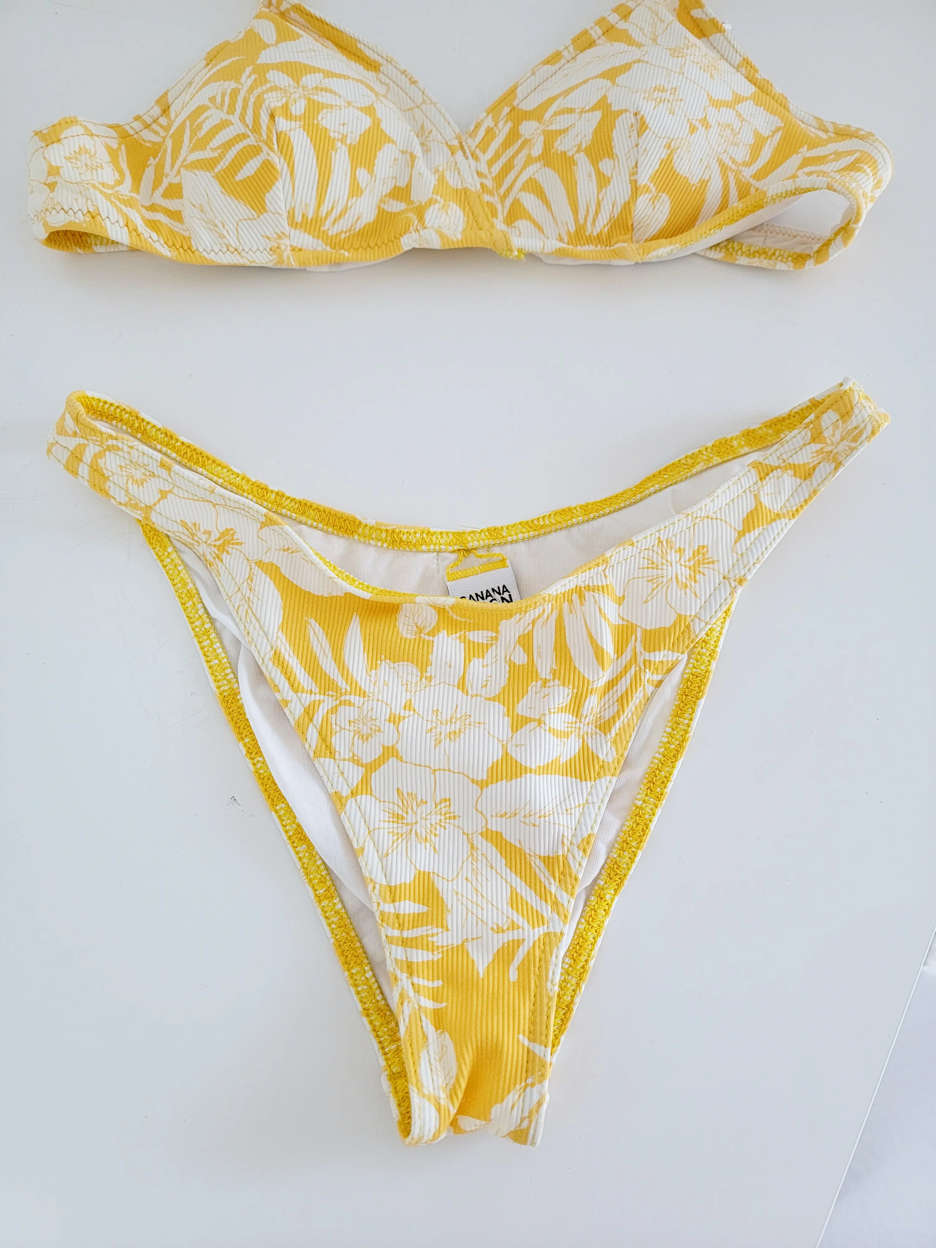 Neuer Banana Moon Bikini | LOOP Marketplace