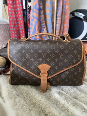 Vintage Baverly LV | LOOP Marketplace