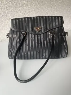 gepflegte Mollerus Handtasche | LOOP Marketplace