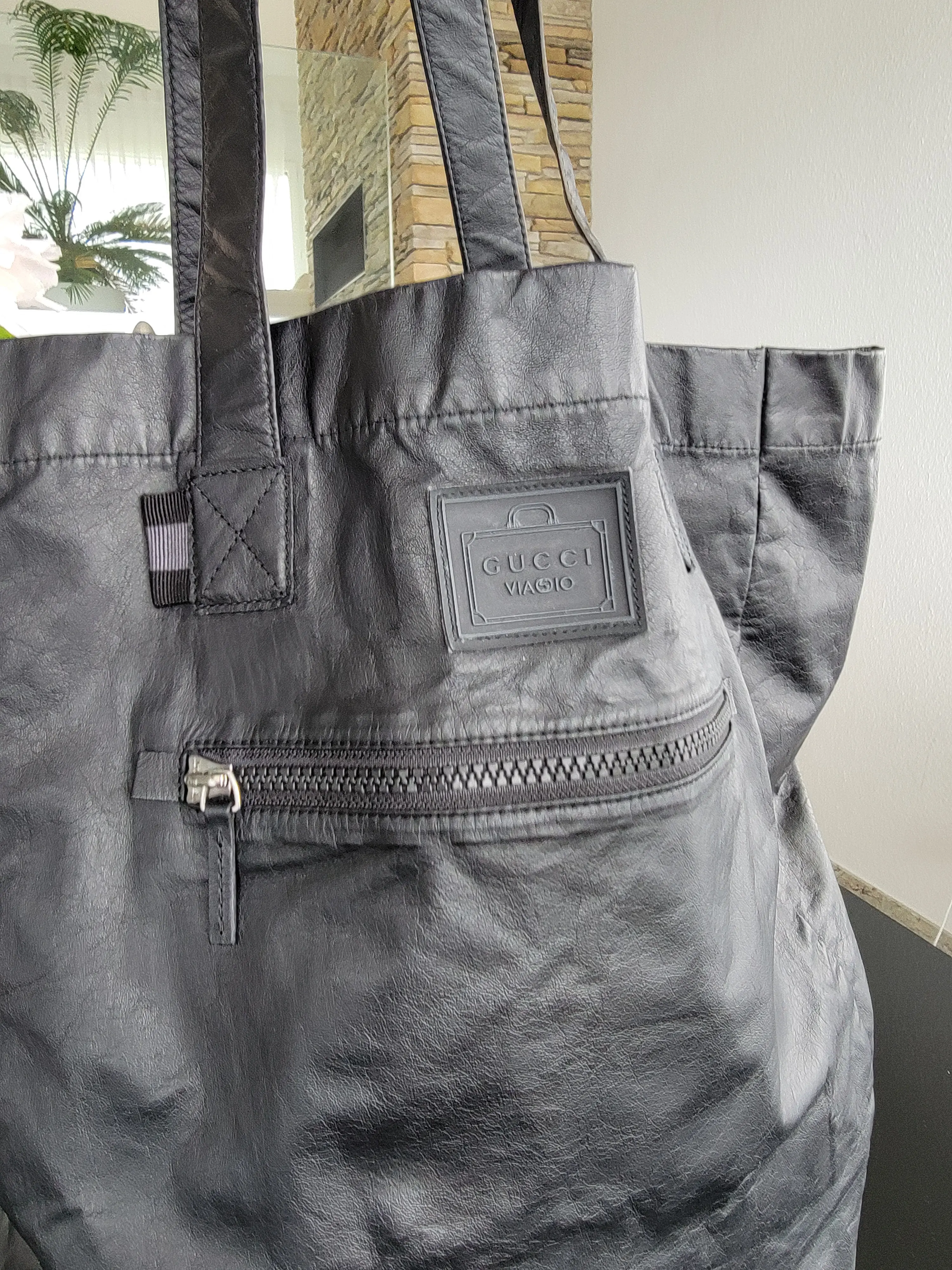 Gucci Shopper | LOOP Marketplace