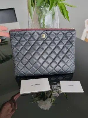 Chanel Pochette | LOOP Marketplace