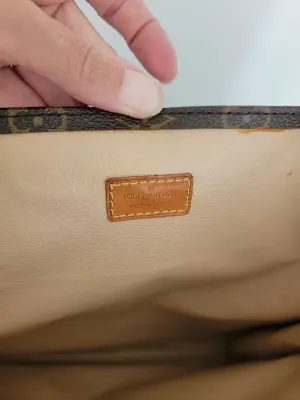 Louis Vuitton Sac Plat | LOOP-Marktplatz