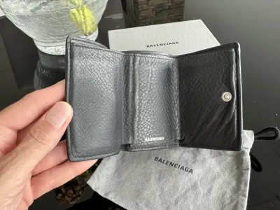 Balenciaga Portemonnaie | LOOP-Marktplatz