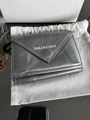 Balenciaga Portemonnaie | LOOP-Marktplatz