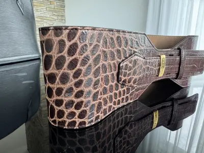 Celine Taillen-Gürtel | LOOP Marketplace