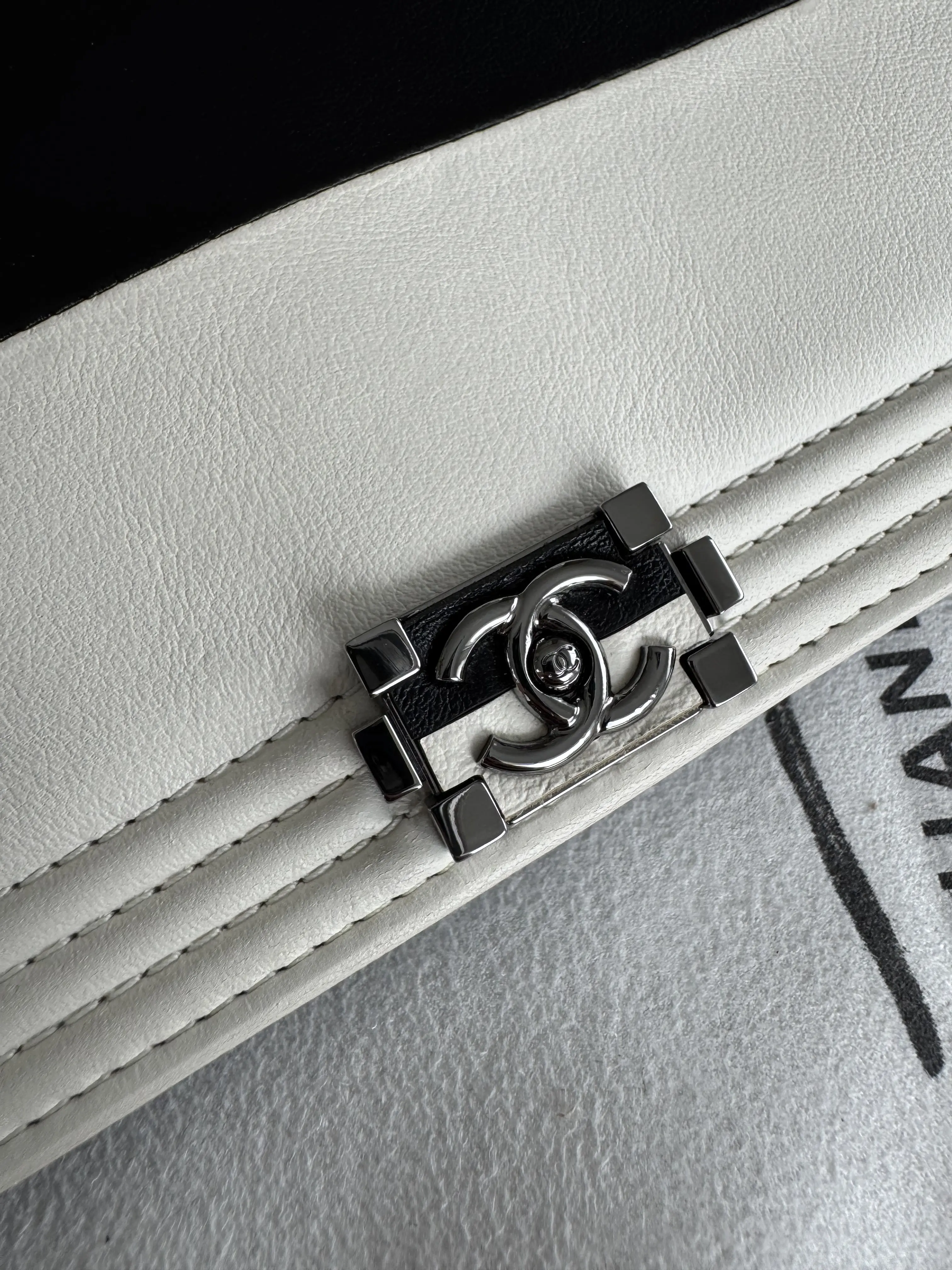 Neues Chanel Portemonnaie | LOOP Marketplace