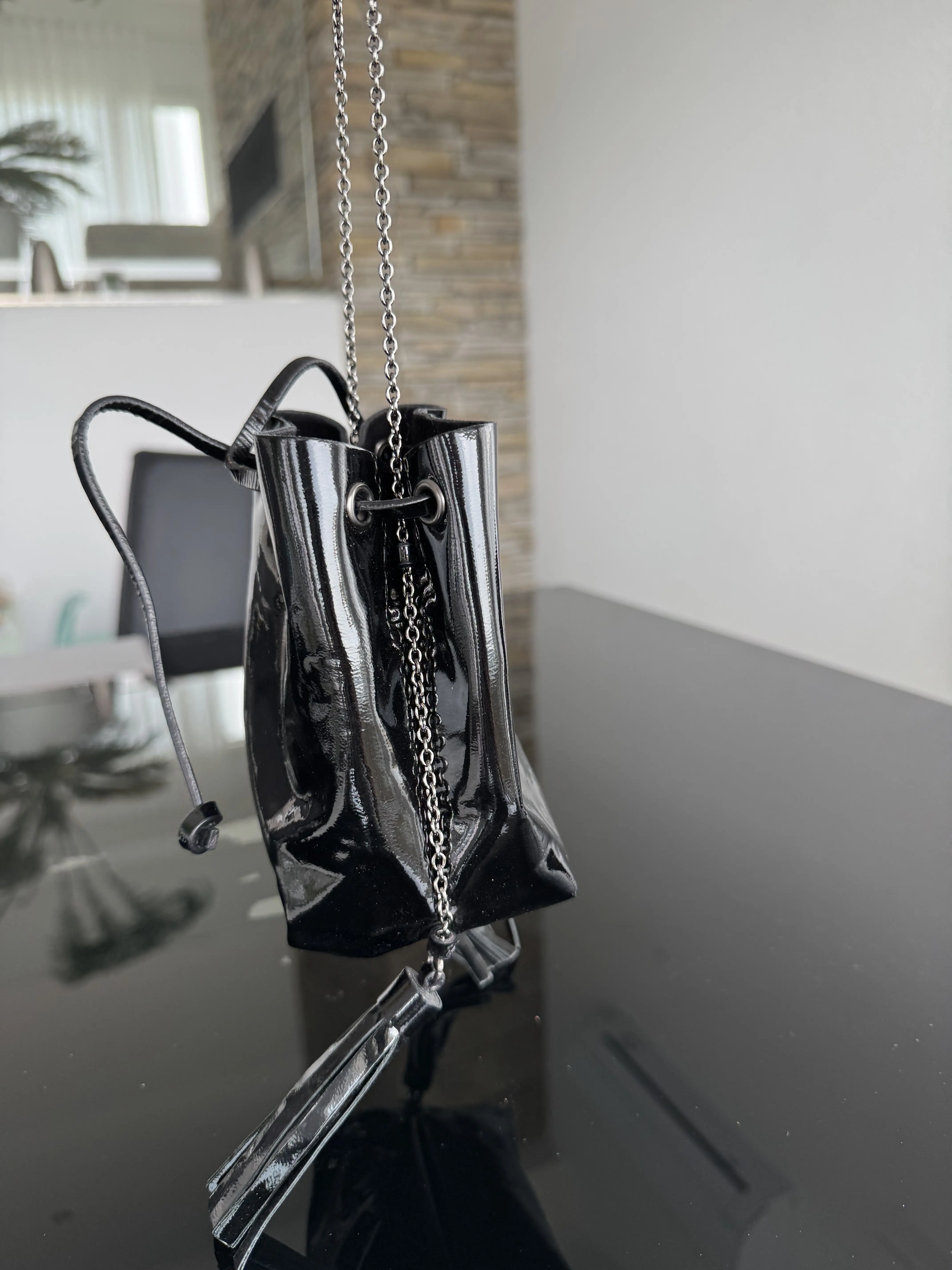 Kleines Miu Miu Täschchen | LOOP Marketplace
