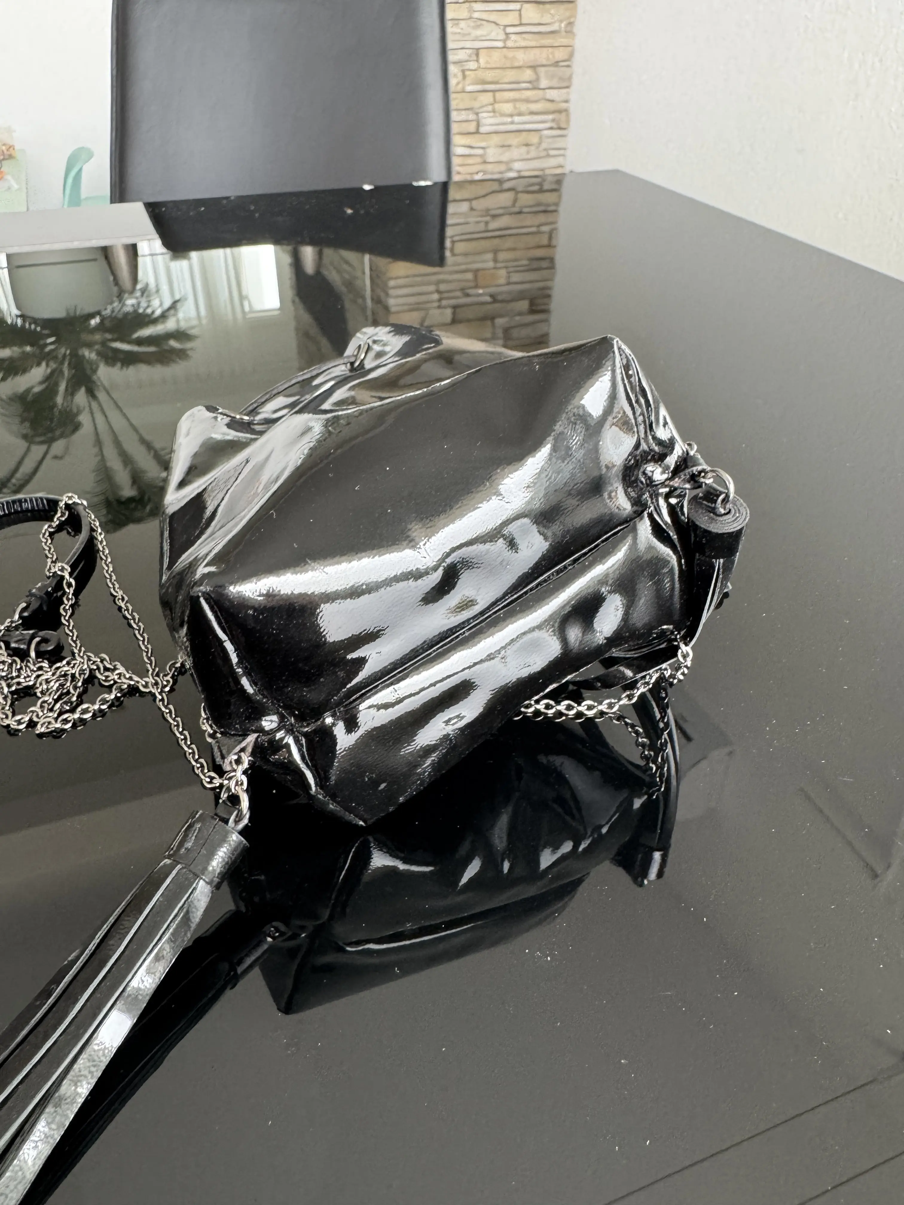 Kleines Miu Miu Täschchen | LOOP Marketplace