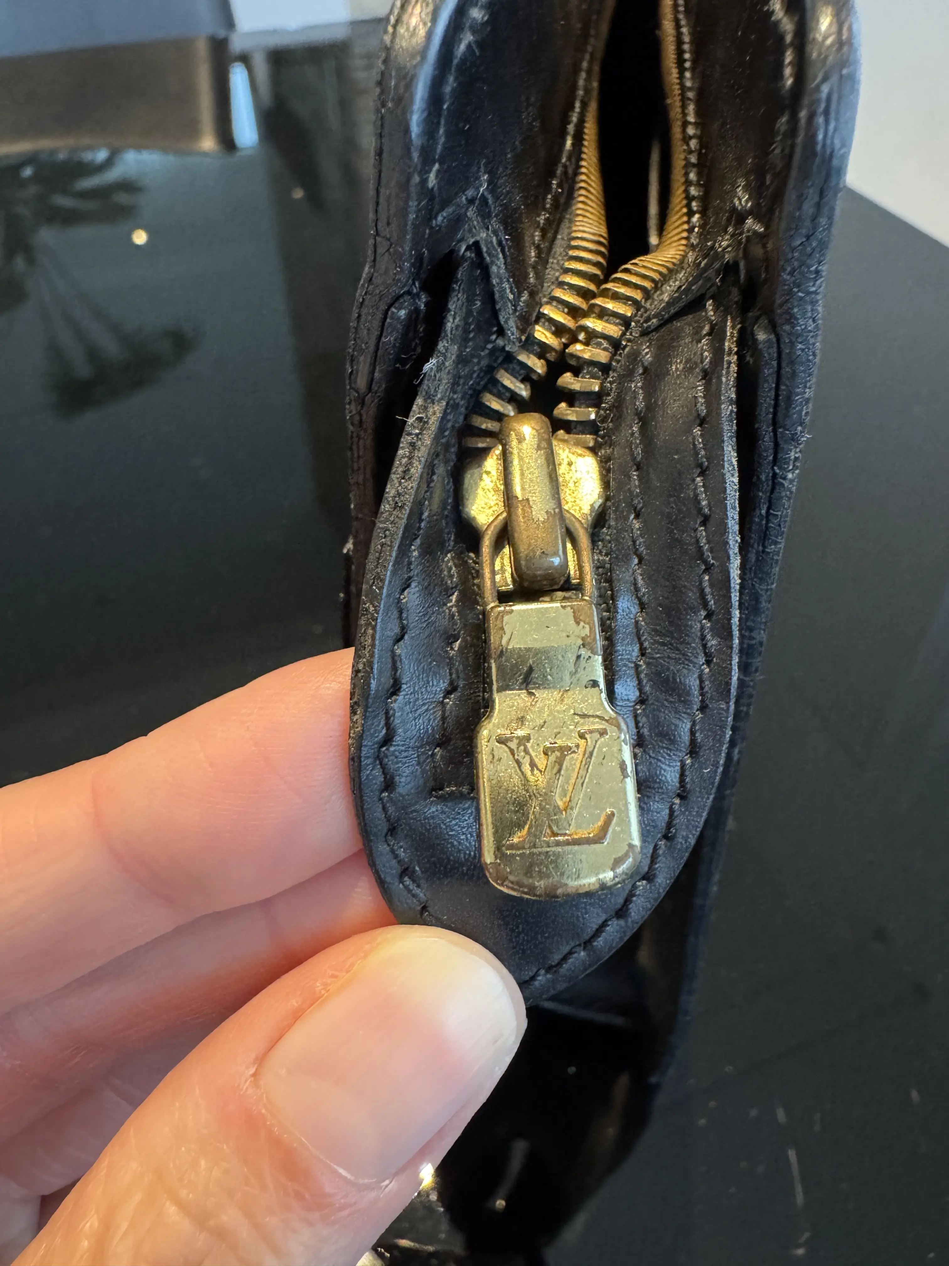 Louis Vuitton Pochette/ Clutch | LOOP Marketplace