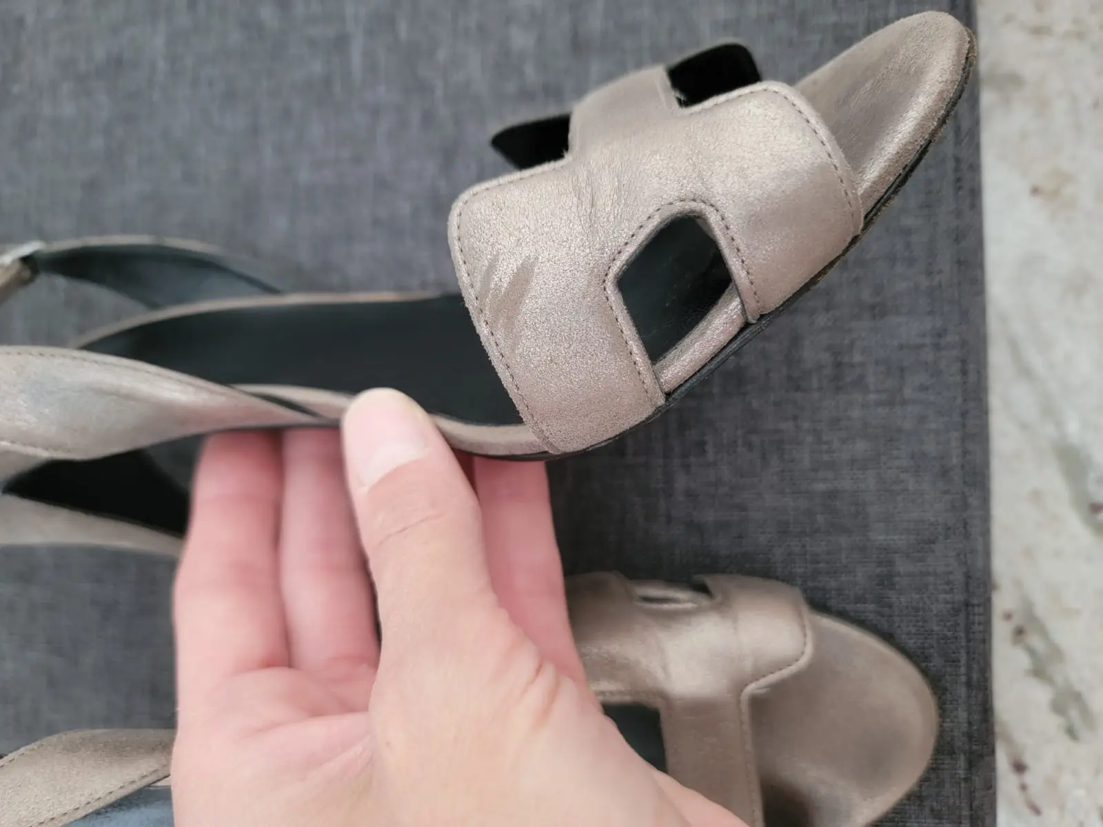 Schöne Hermes Sandalen | LOOP-Marktplatz