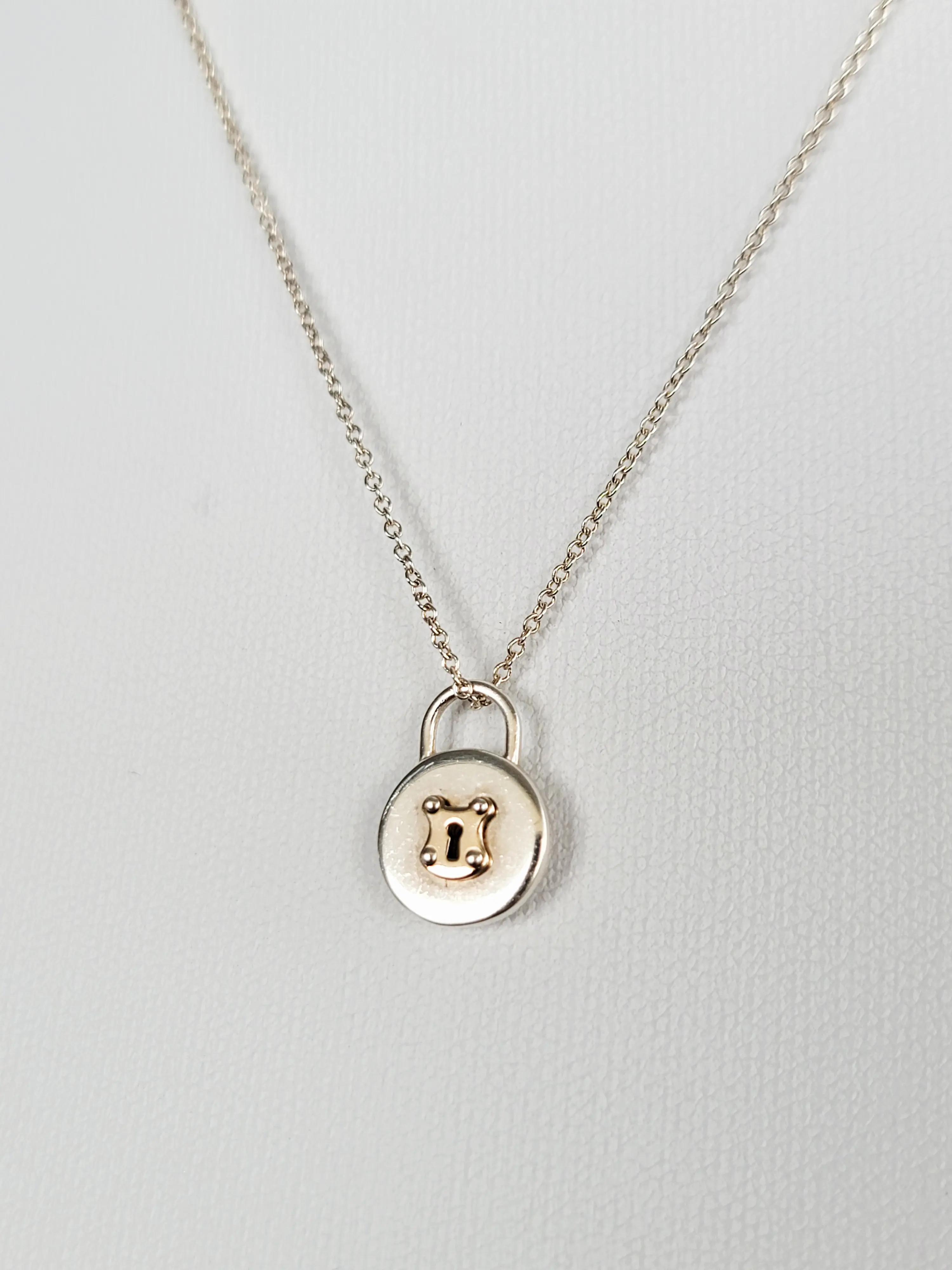 Tiffany & Co. Halskette mit kl. Schloss | LOOP Marketplace