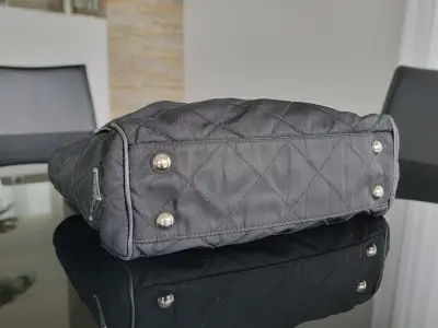 Prada Nylon Tasche | LOOP Marketplace
