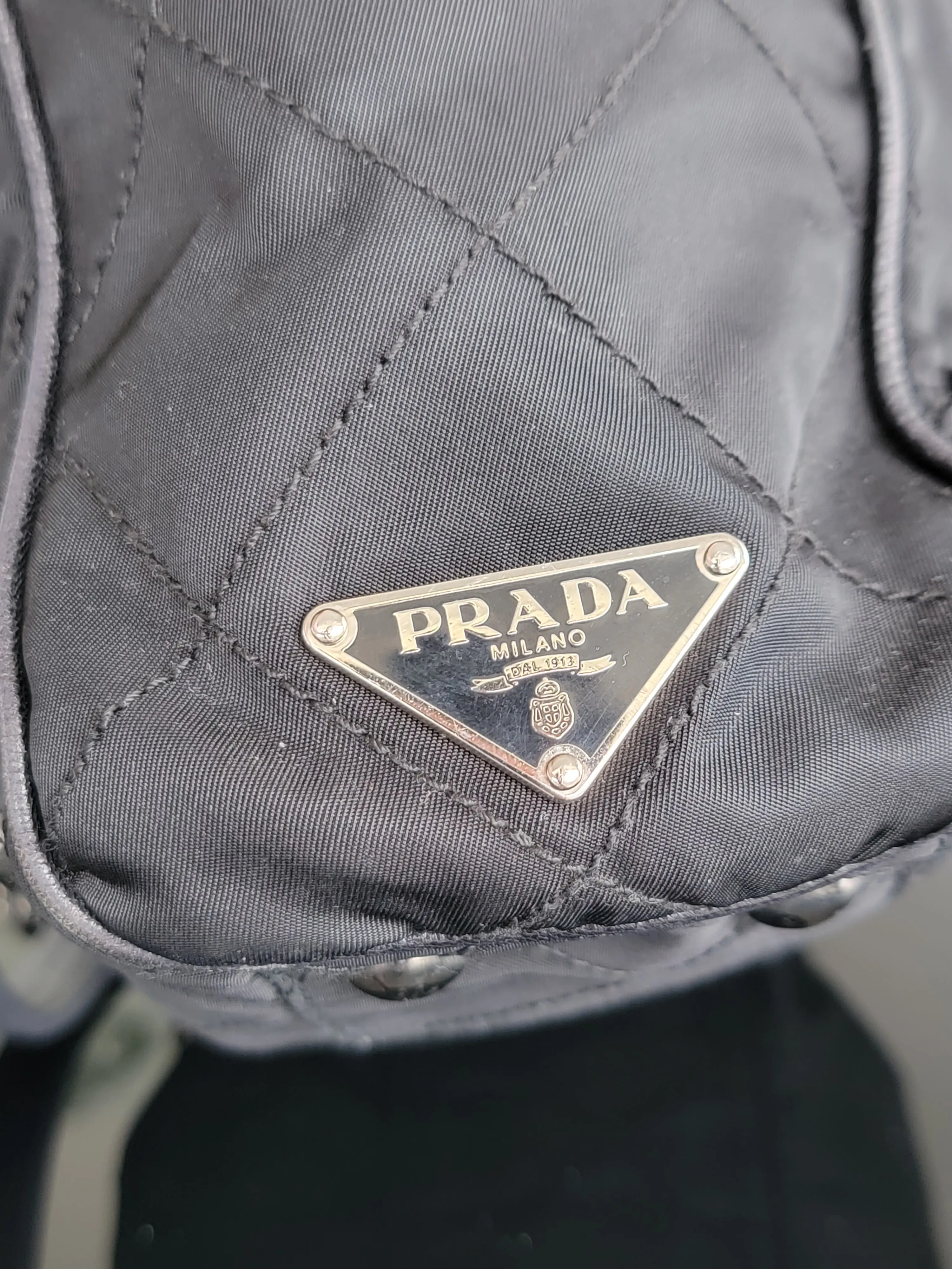 Prada Nylon Tasche | LOOP Marketplace