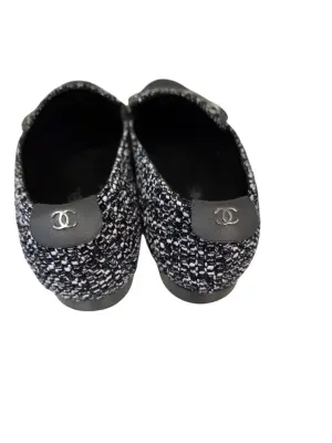CHANEL Loafers | LOOP-Marktplatz