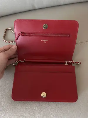 Chanel on chain in perfect condition | LOOP-Marktplatz