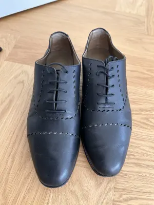 Hermes Othello Oxfords | LOOP Marketplace