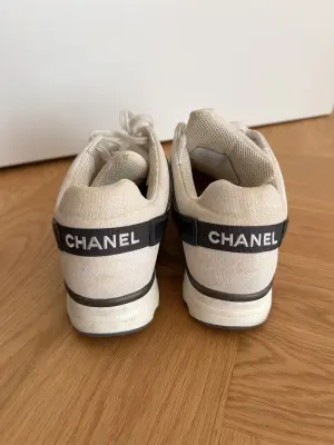 Chanel sneakers | LOOP-Marktplatz