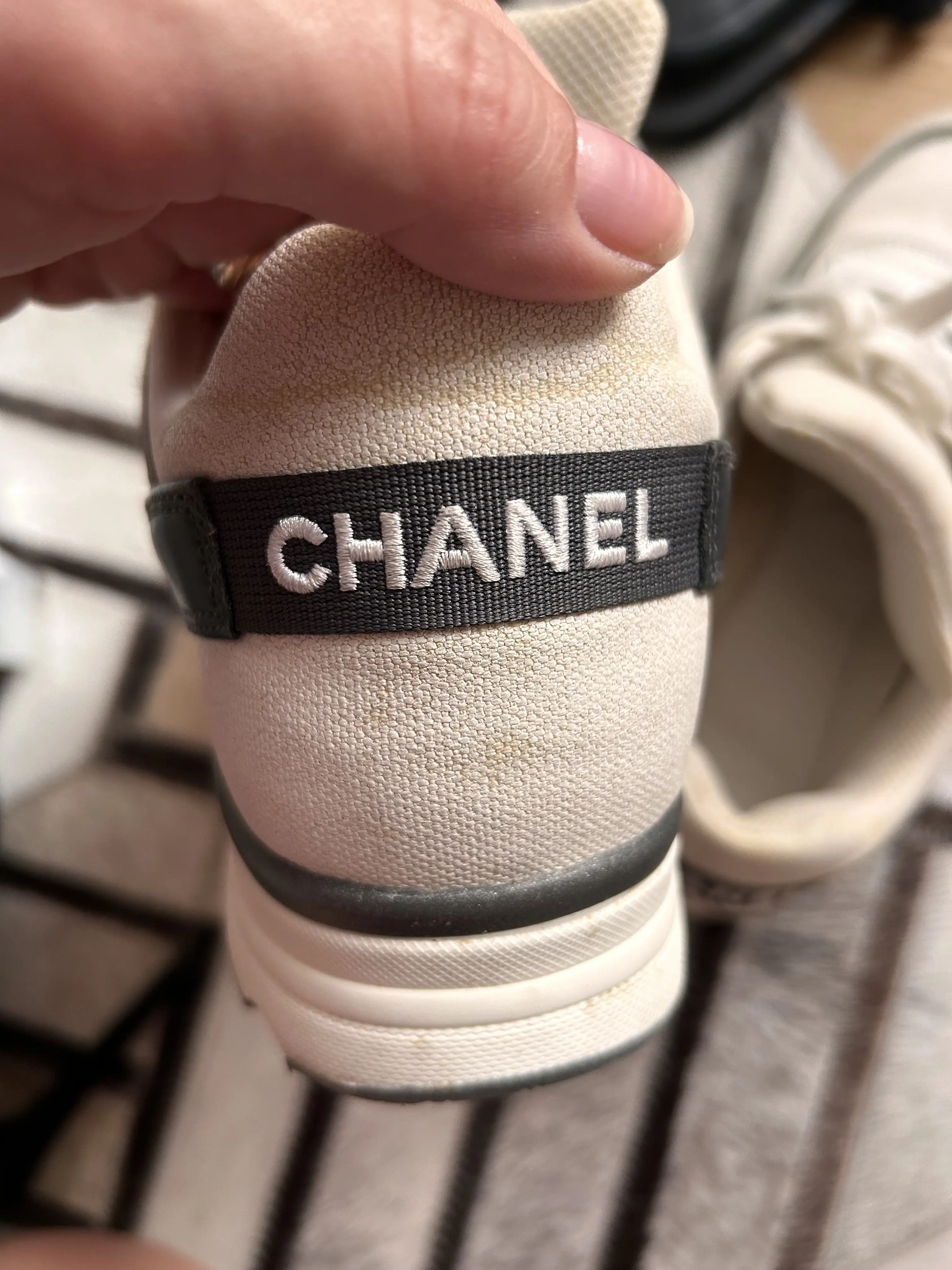 Chanel sneakers | LOOP-Marktplatz