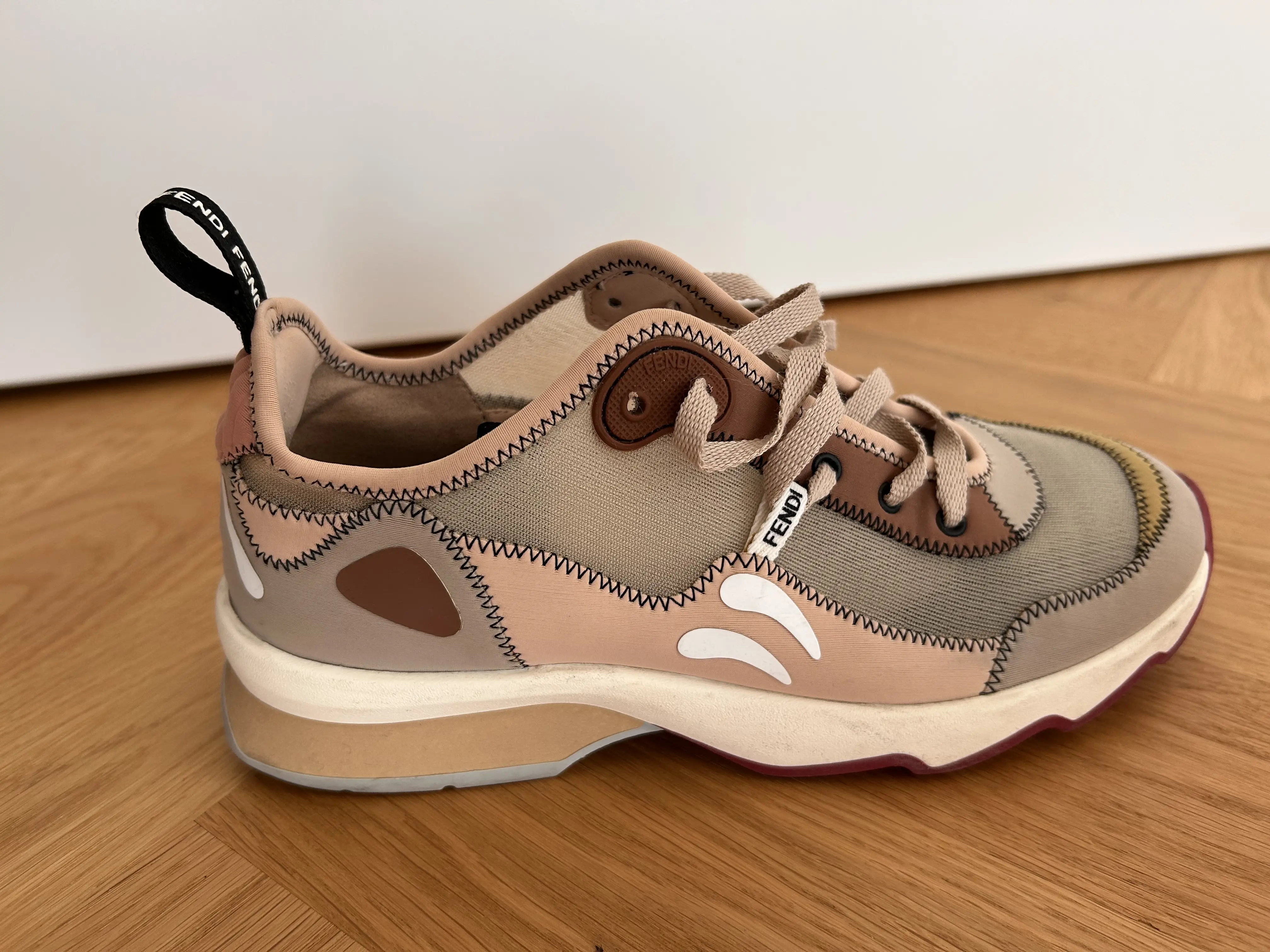 Fendi sneakers | LOOP-Marktplatz
