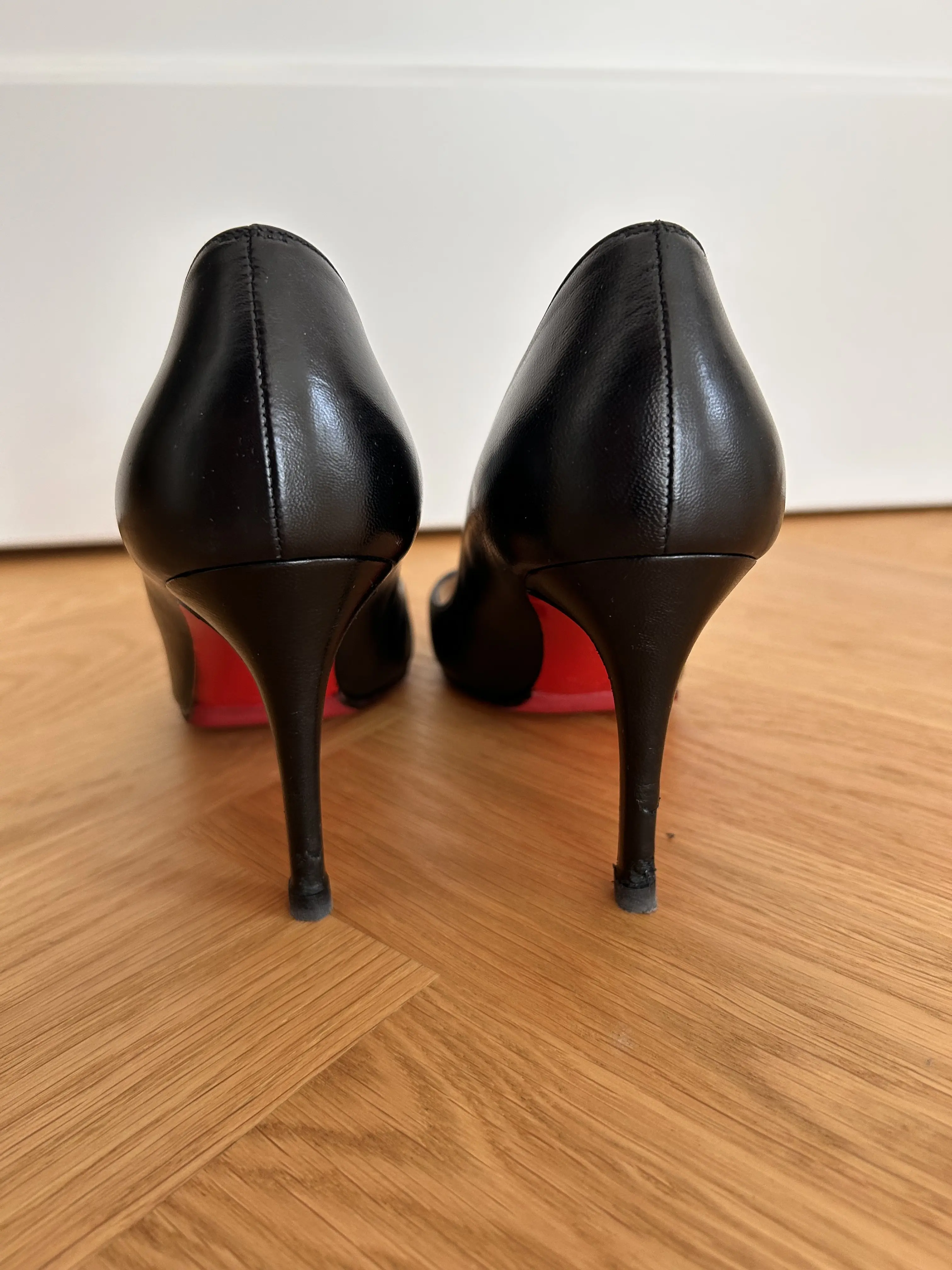 Louboutin heels | LOOP-Marktplatz
