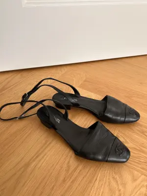Chanel shoes | LOOP-Marktplatz