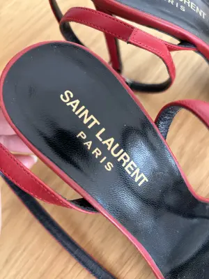 YSL sandals | LOOP-Marktplatz