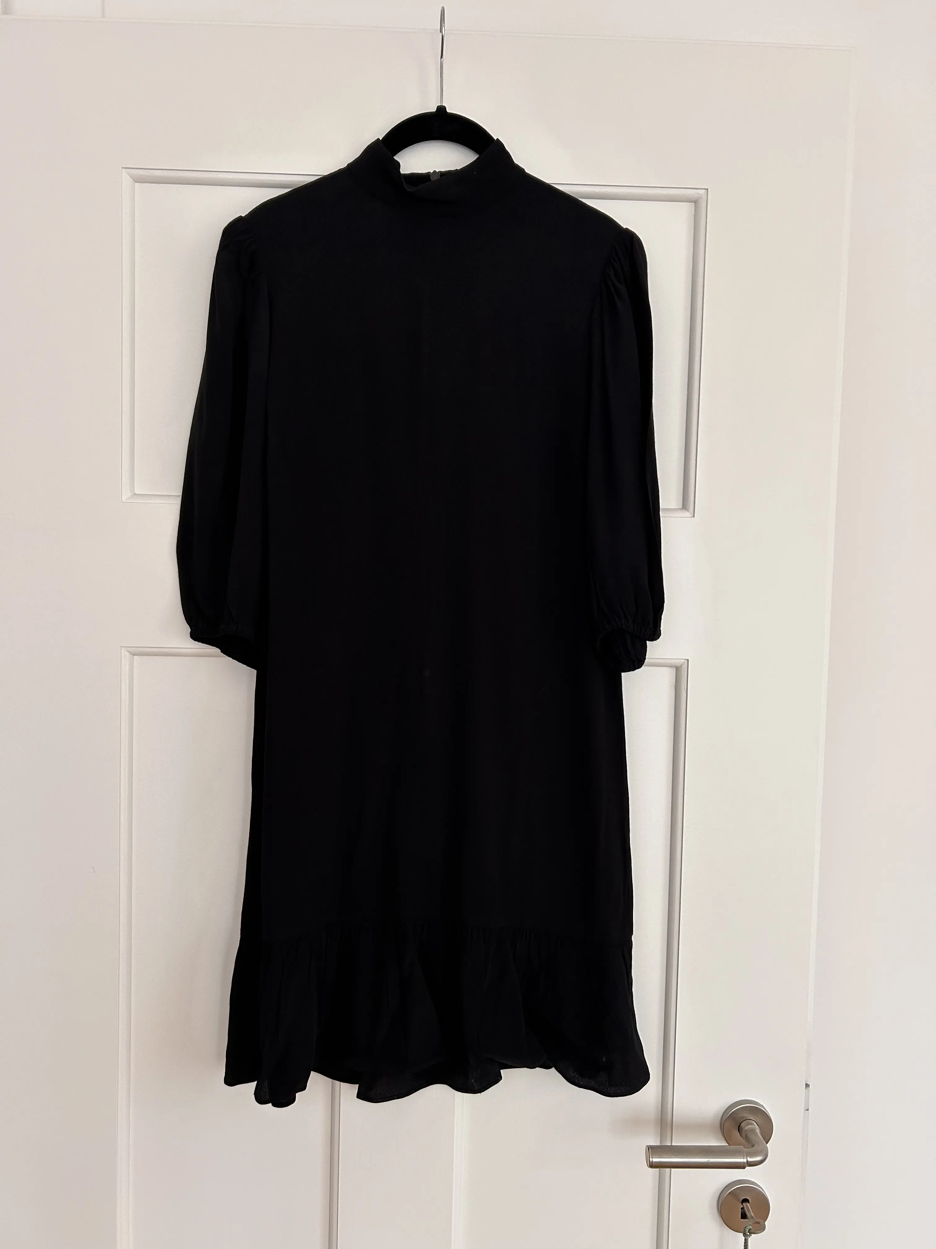 Little black dress | LOOP Marketplace