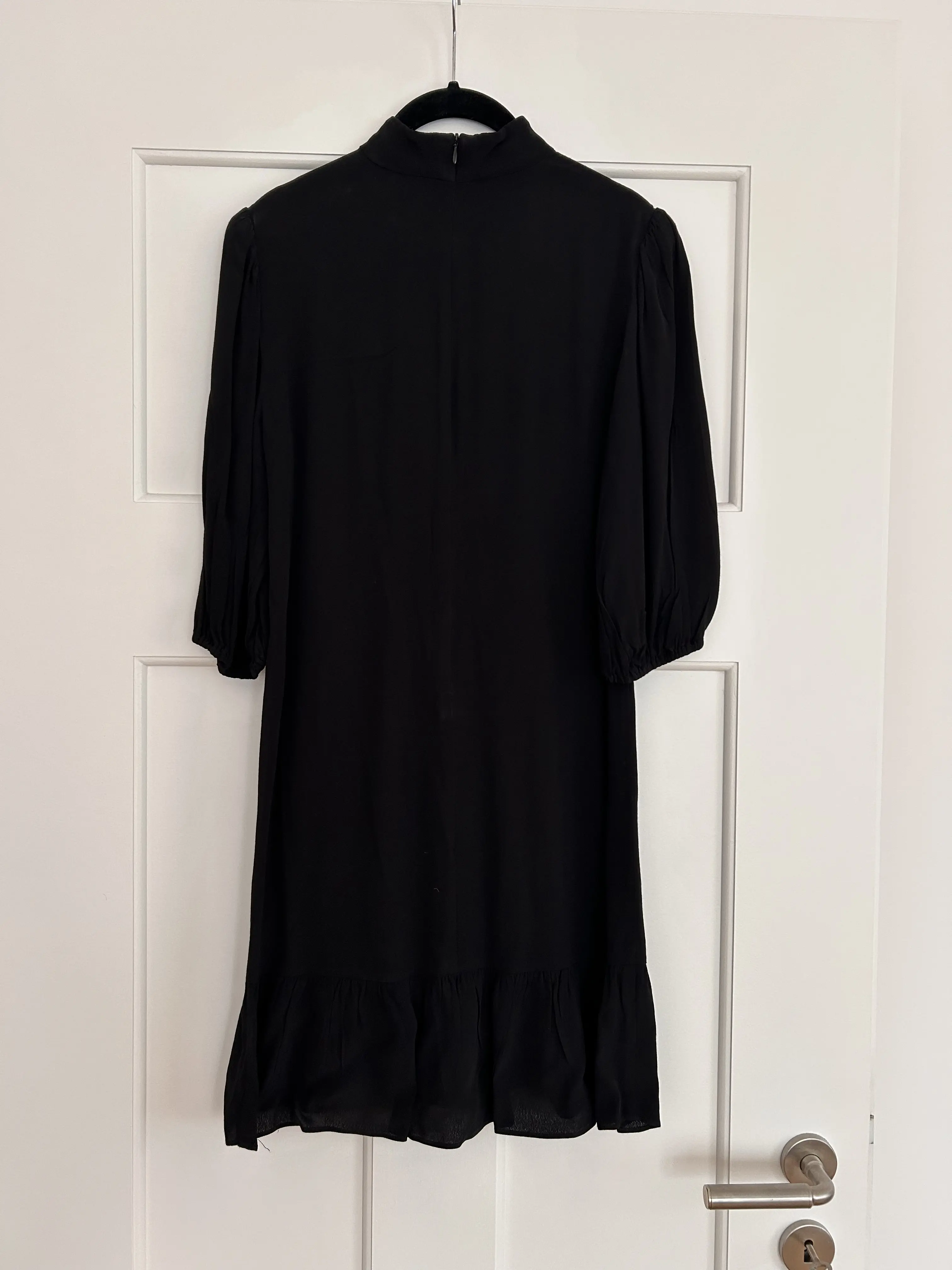 Little black dress | LOOP Marketplace