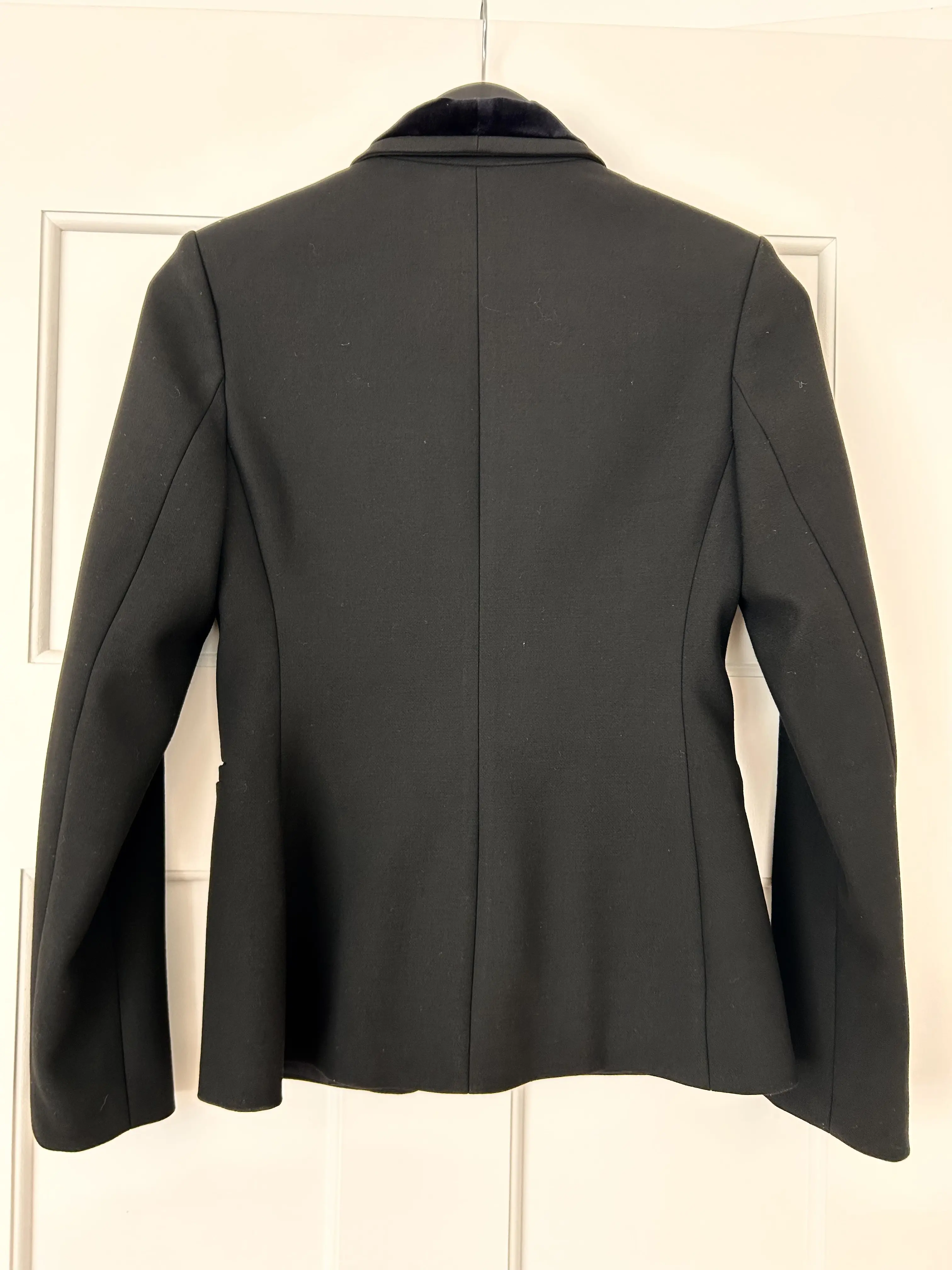 Tuxedo style suit | LOOP Marketplace