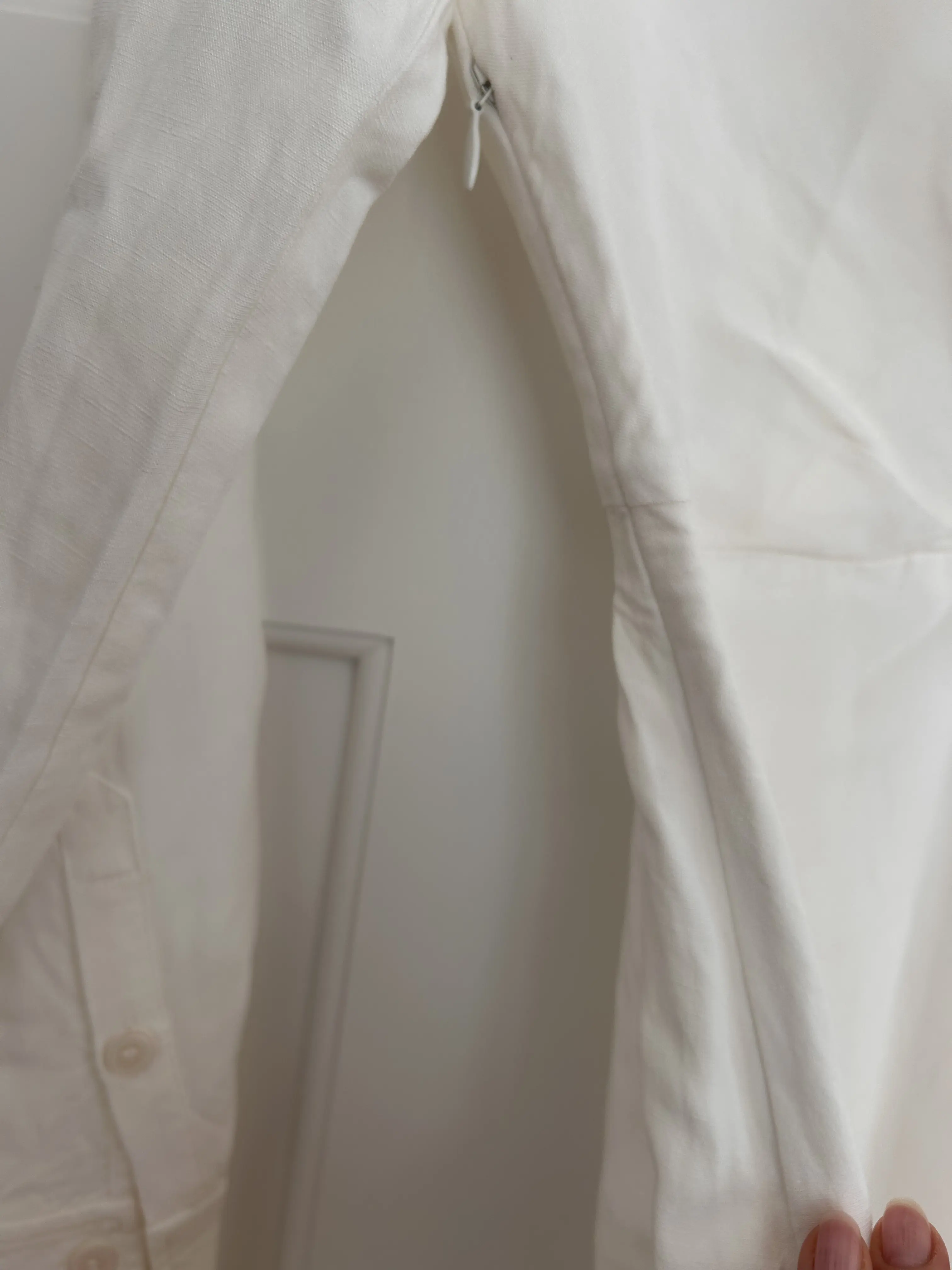 Summery white dress | LOOP-Marktplatz