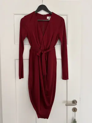 Party dress | LOOP Marketplace