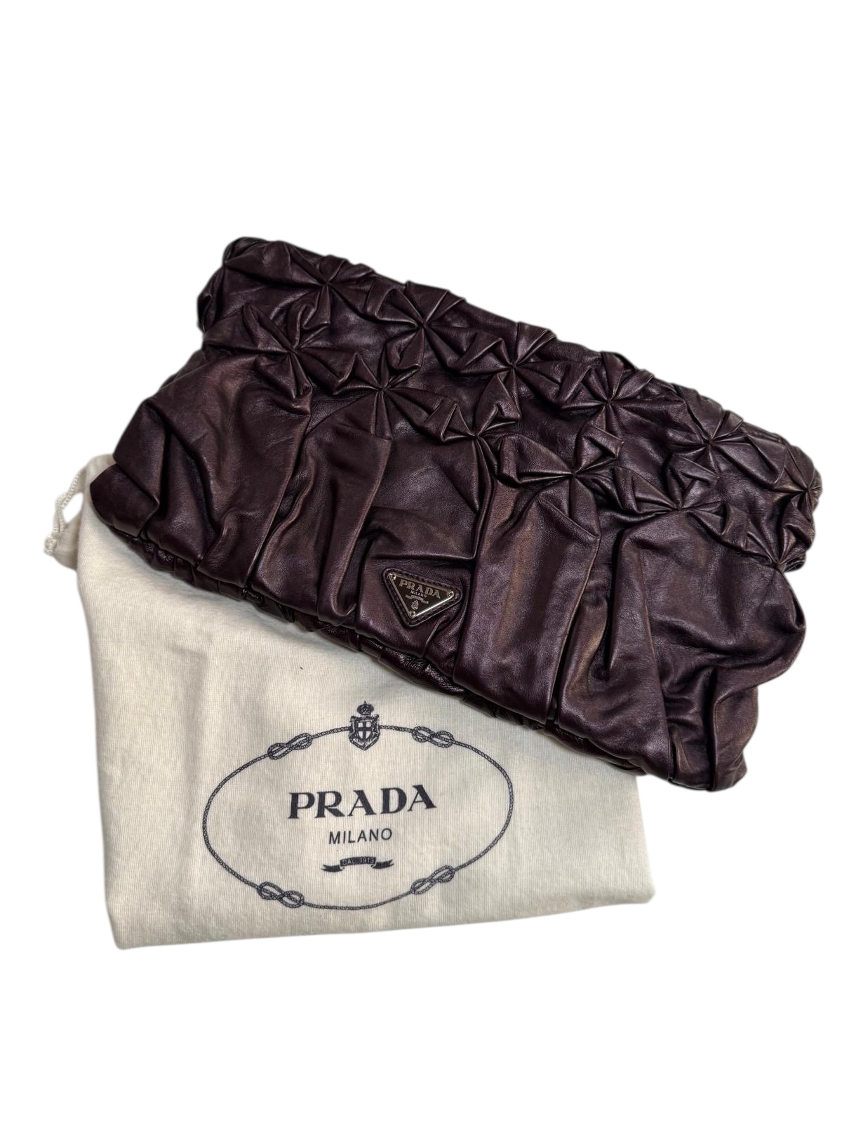 Prada clutch | Marché LOOP