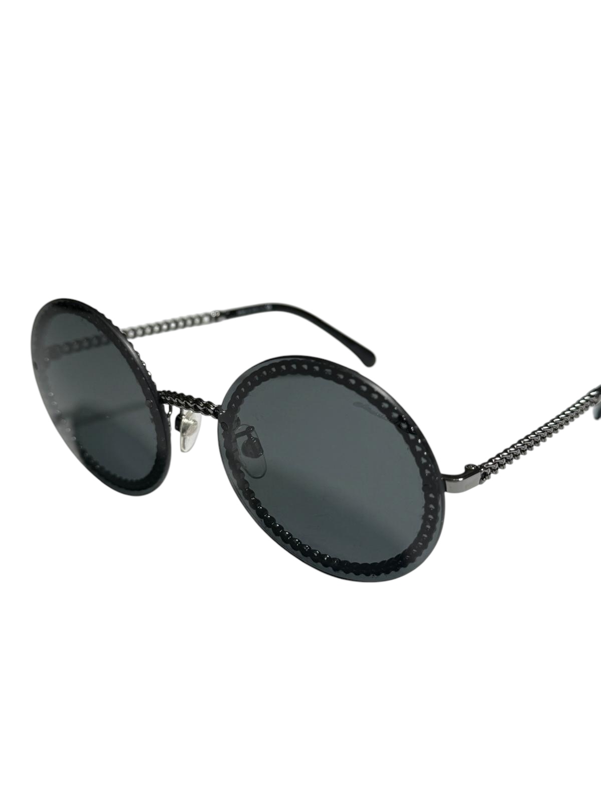 Chanel glasses | Marché LOOP