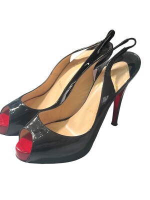 Louboutin high heels | Marché LOOP
