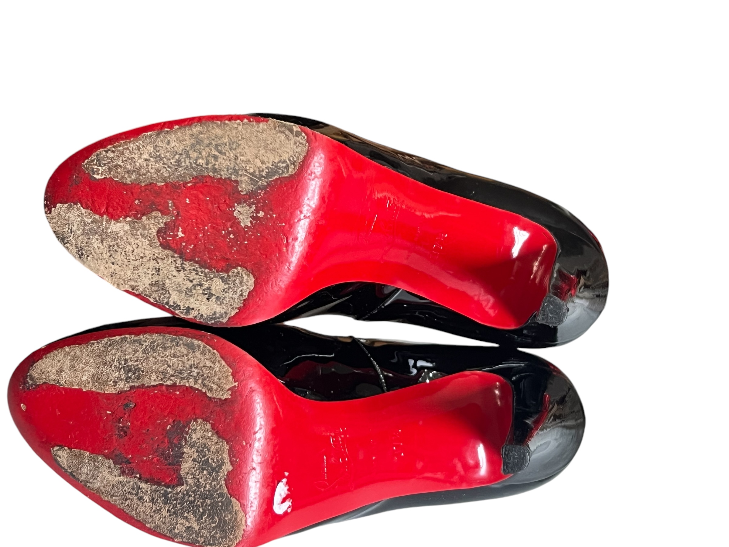 Very Prive Louboutin pumps | Marché LOOP