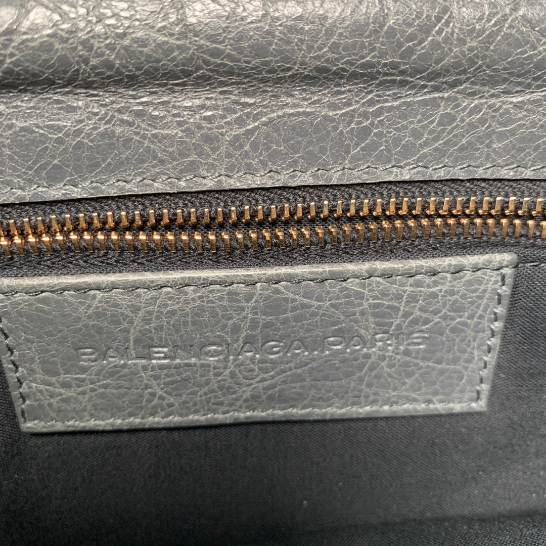 Balenciaga leather clutch | Marché LOOP