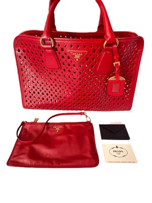 Prada Red Patent Leather Bag | LOOP-Marktplatz