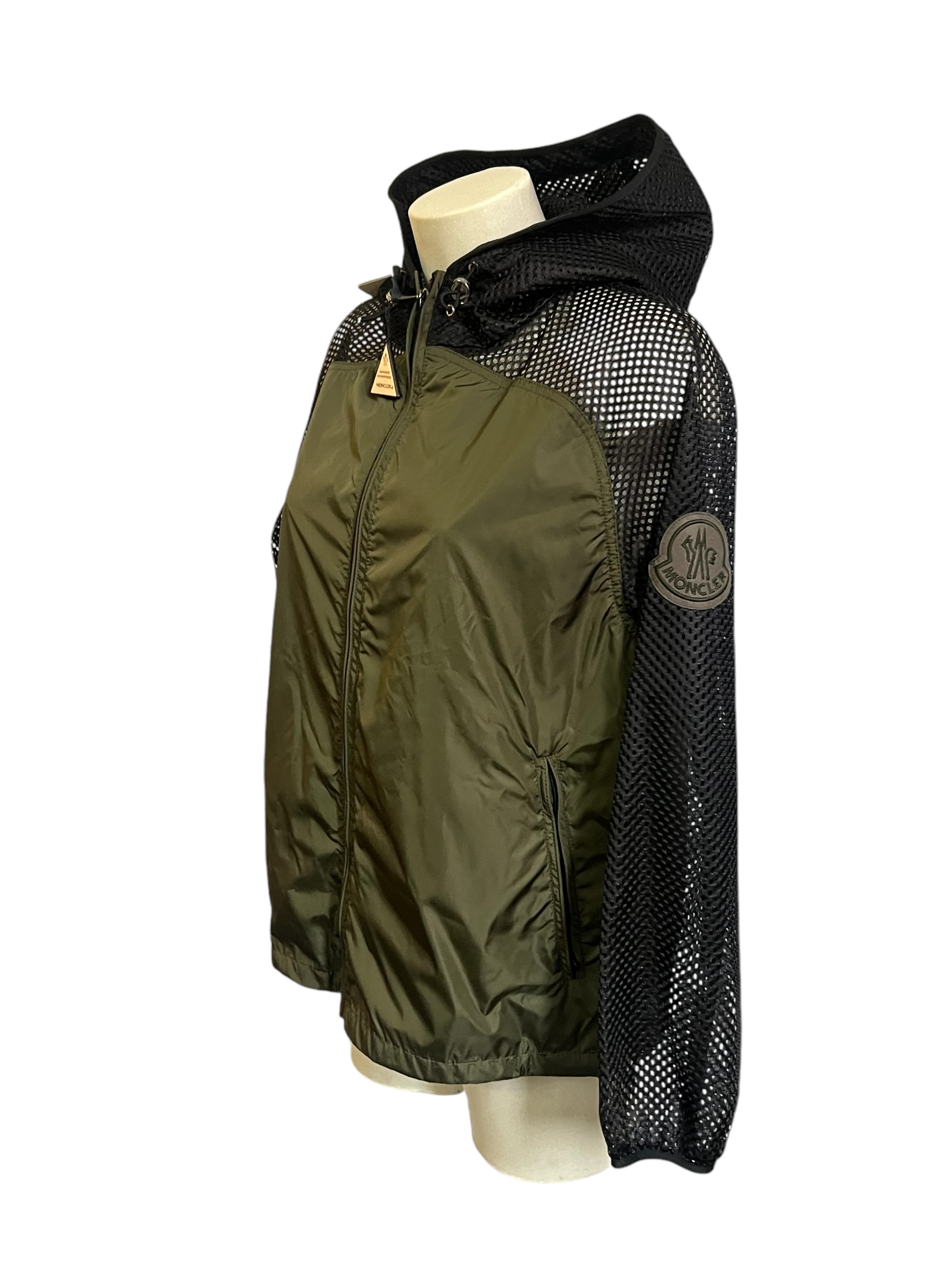 Moncler jacket | LOOP-Marktplatz