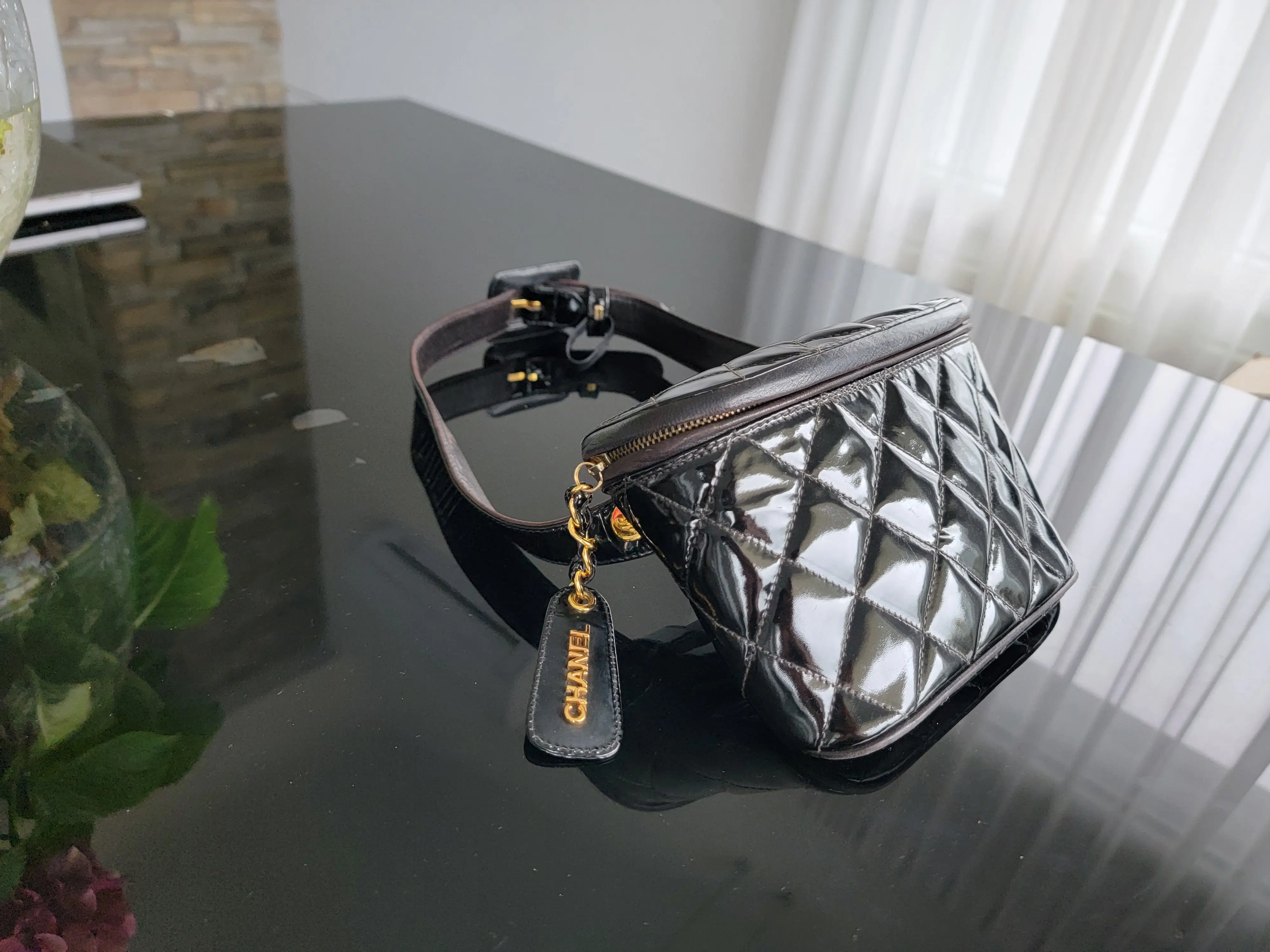 Chanel Gürteltasche Lackleder | Marché LOOP