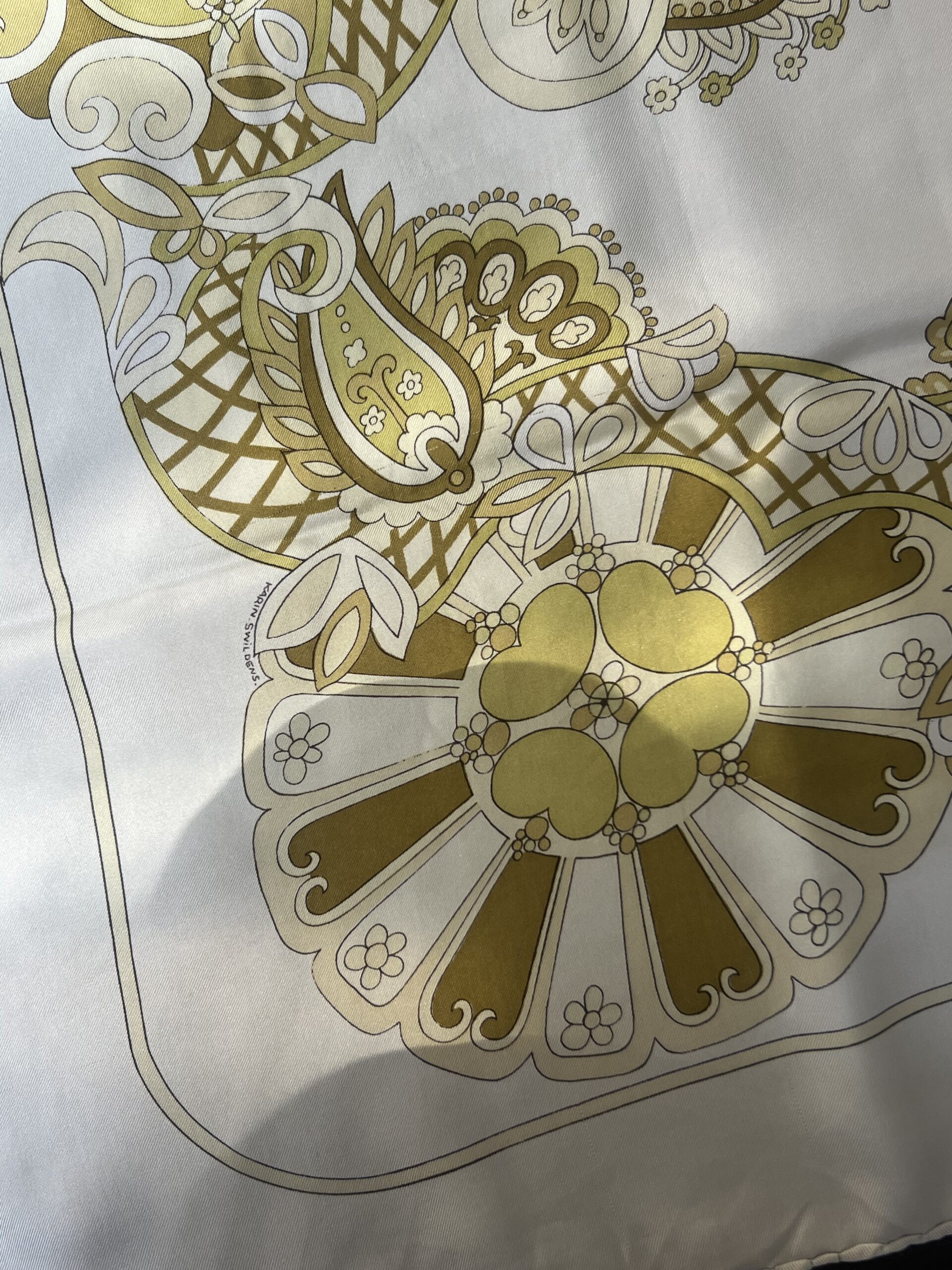 Hermès scarf