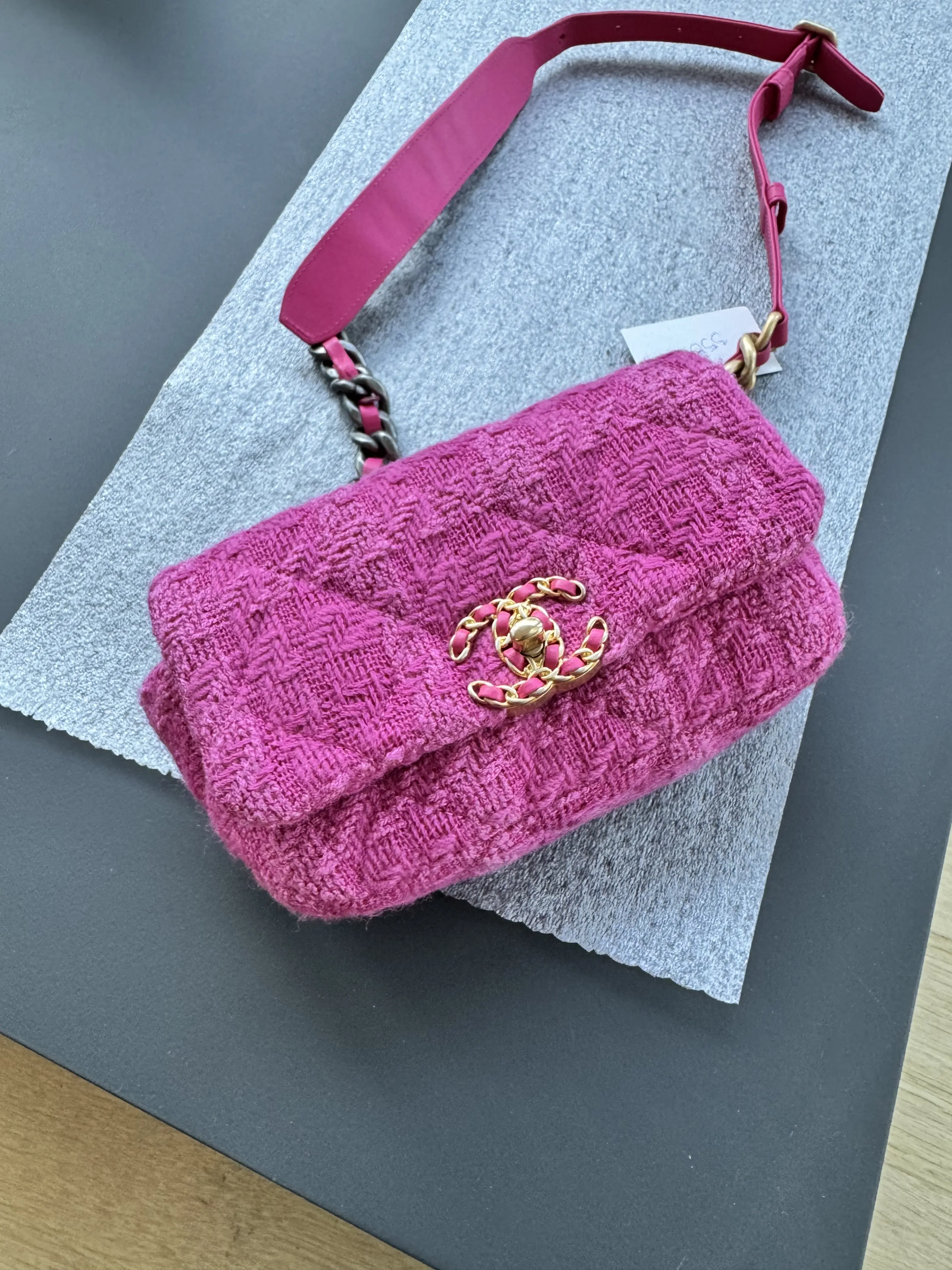 Chanel tweed Bauchtasche | Marché LOOP