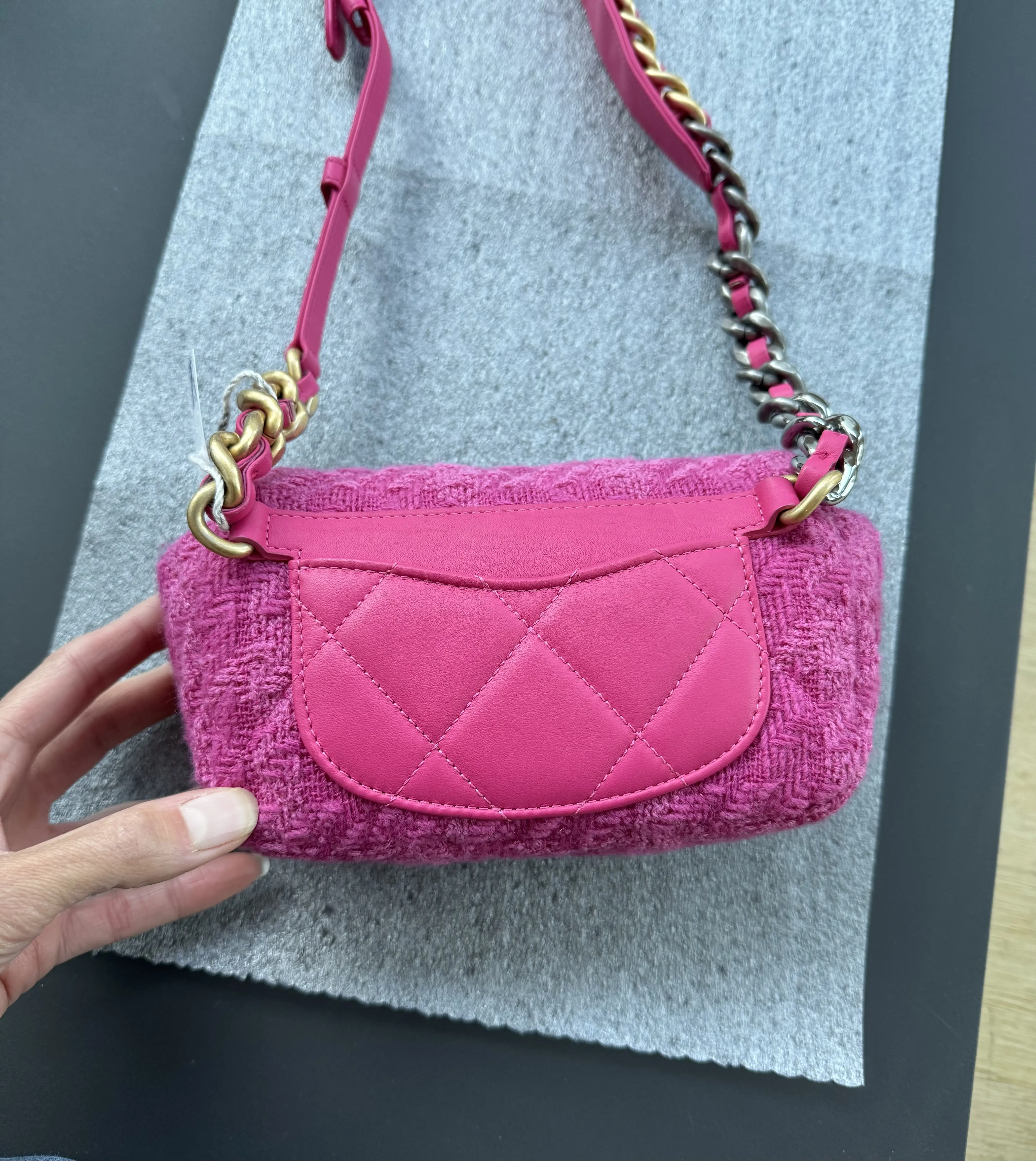 Chanel tweed Bauchtasche | Marché LOOP