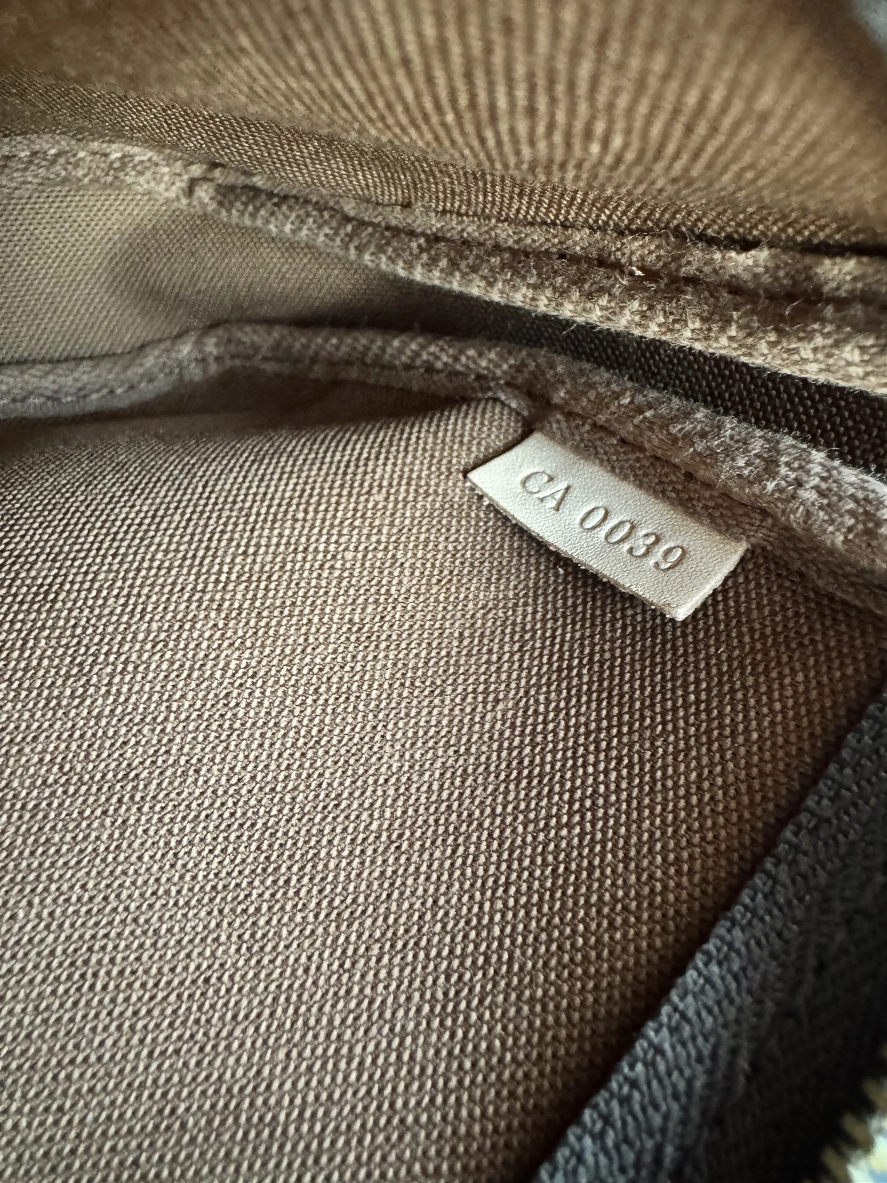 Louis Vuitton x Stephane Sprouse | Marché LOOP