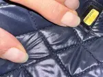 Neuwertige Chanel Pochette in Navy blau
